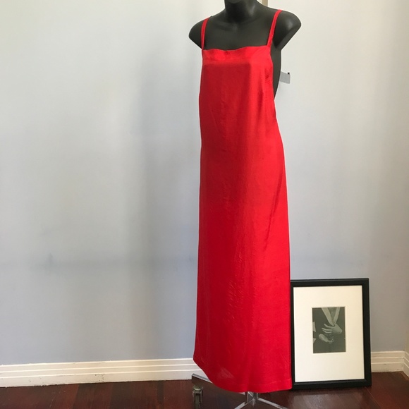 AKIRA ISOGAWA Red Silk Stunner_4 - Picture 2 of 11